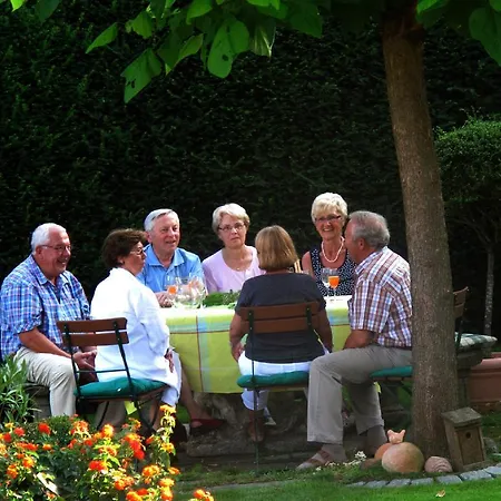 Apartment Haeusl Im Park *